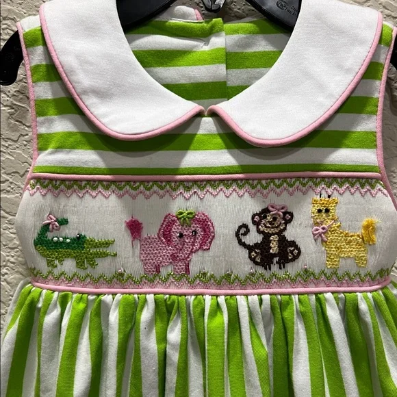 Delaney smocked dress size 12M NWT - Picture 2 of 5